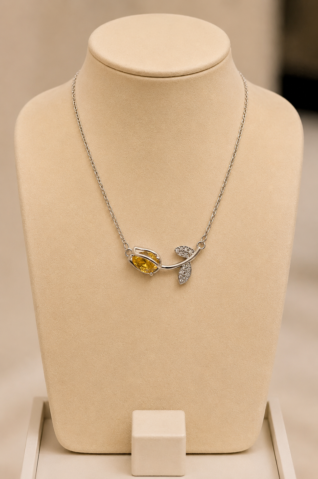 Tulip Pendant Necklace
